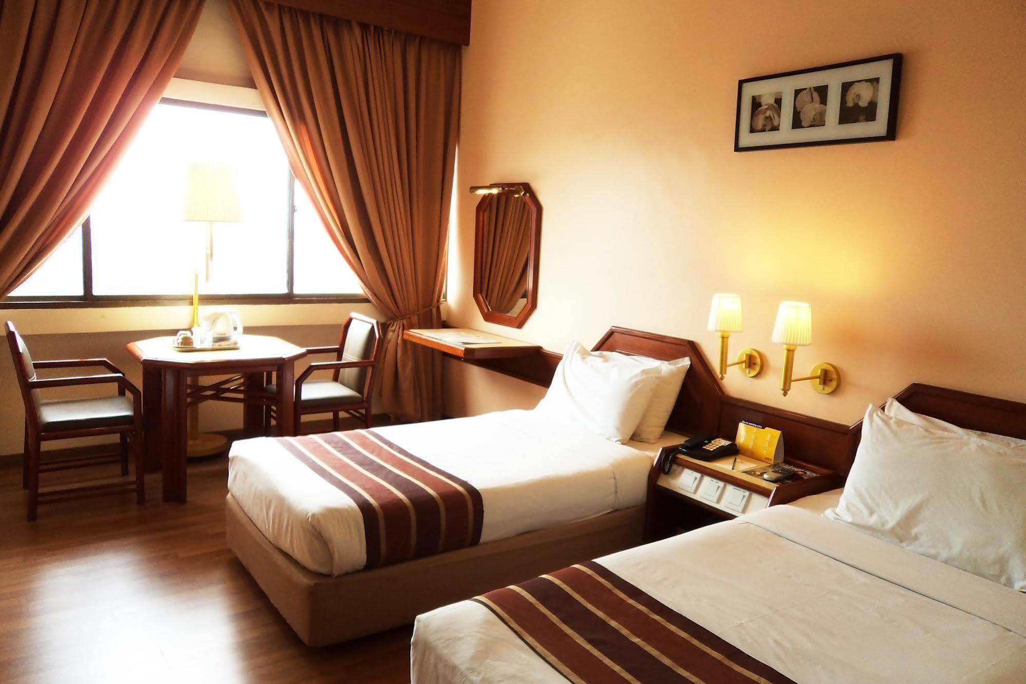 The Emperor Hotel Malacca Kültér fotó